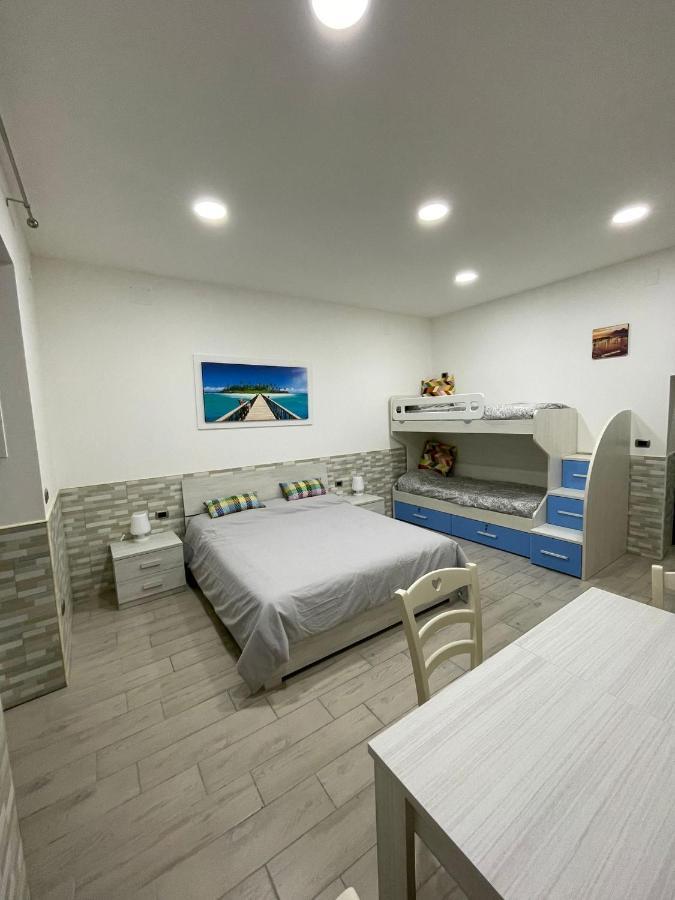 Casa Vacanze Luisa Nápoles Exterior foto